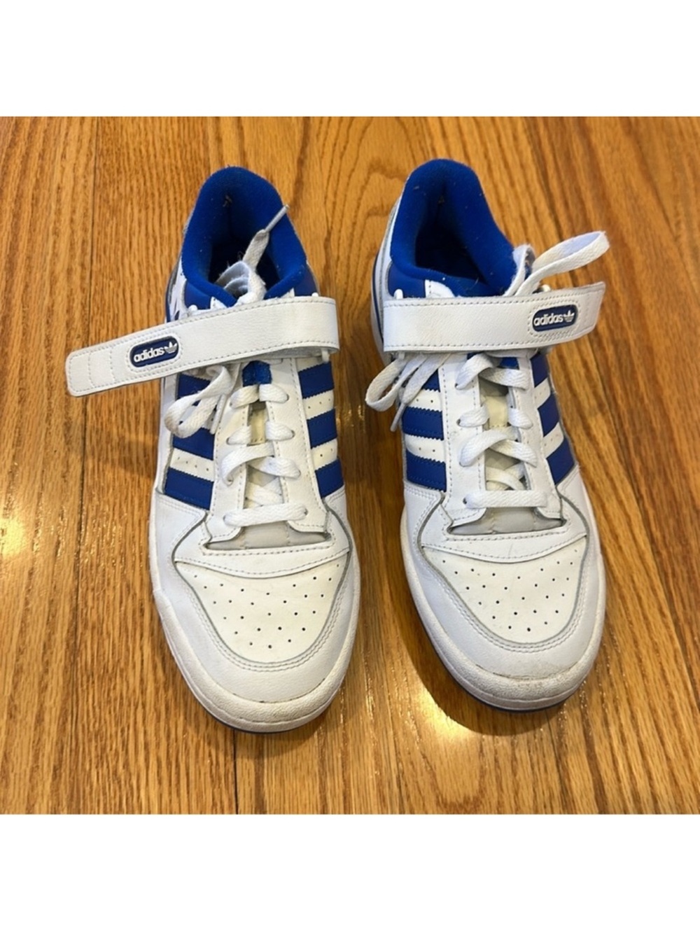 Great Condition Women's Adidas Sneakers- White and Blue, Size Women's 8, Men's 6